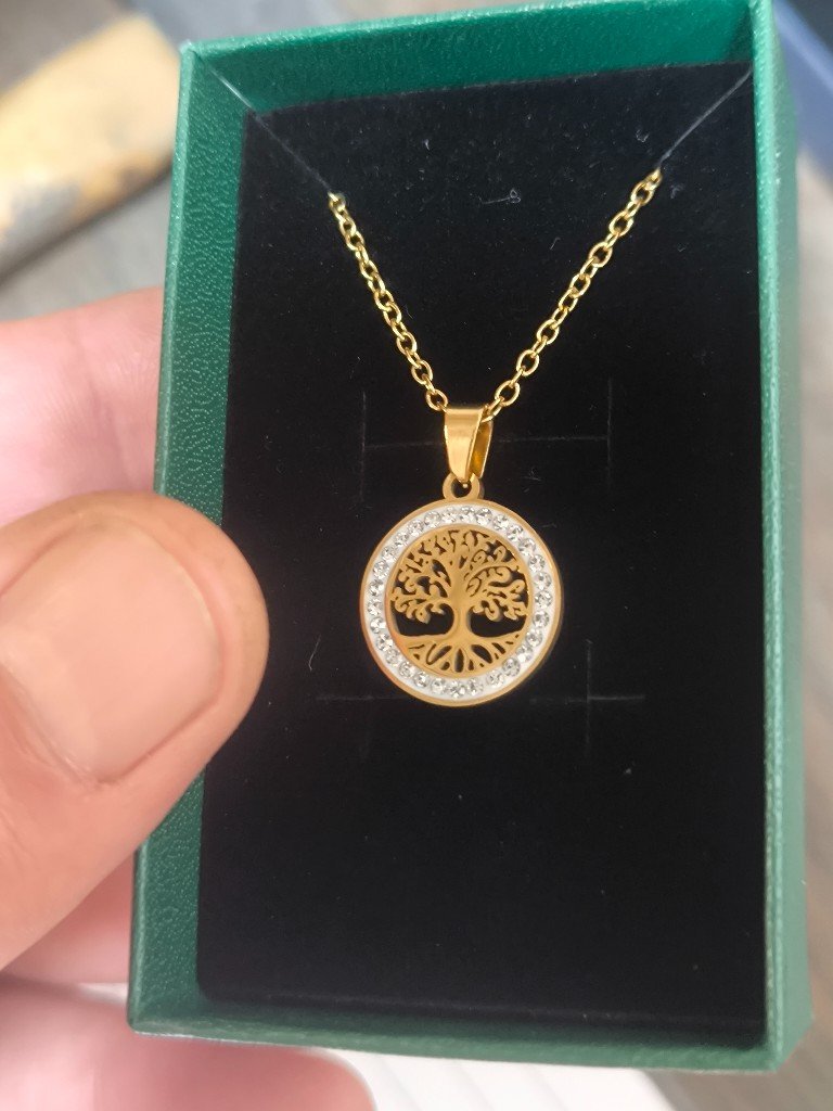 Pendentif Arbre de Vie cerclé de zircons en acier inoxydable doré