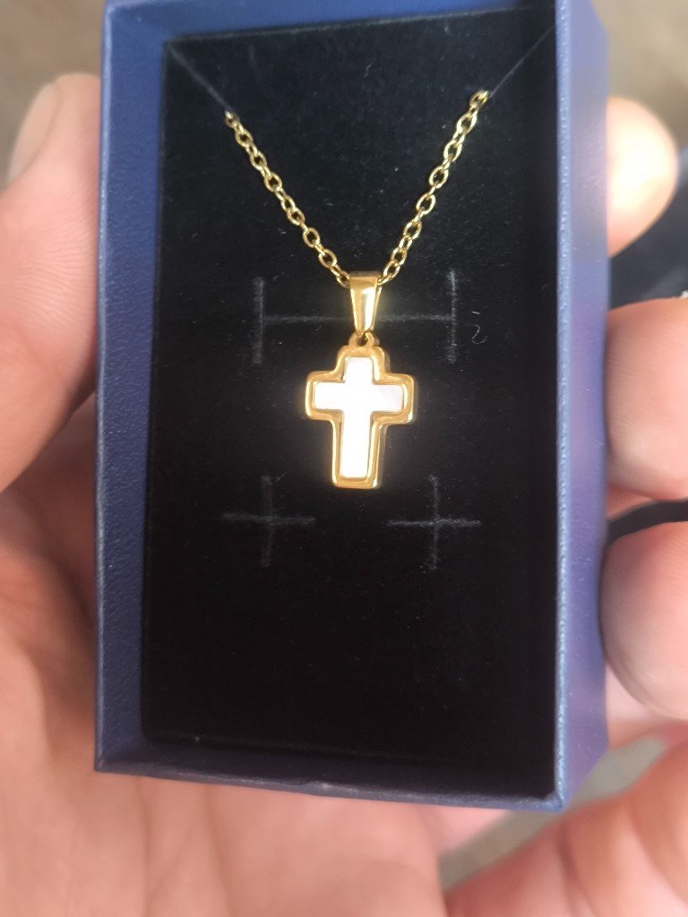Pendentif Croix Nacre blanche en acier inoxydable doré