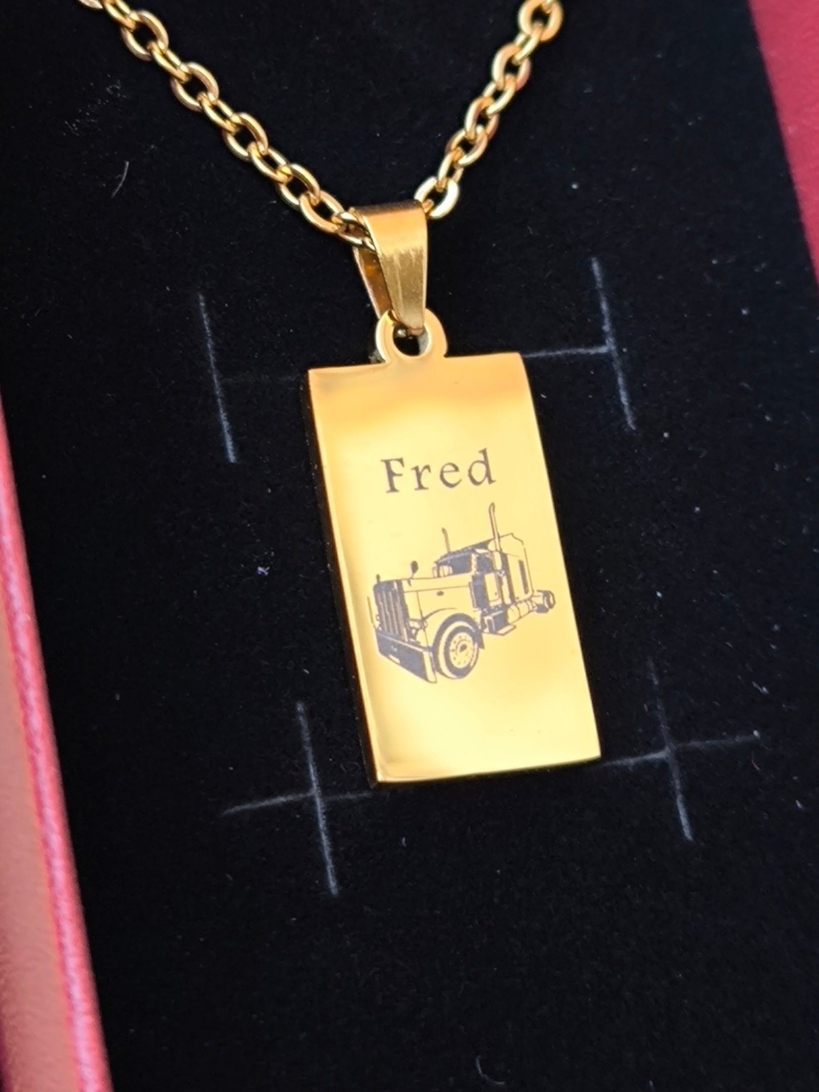 le pendentif lingot camion