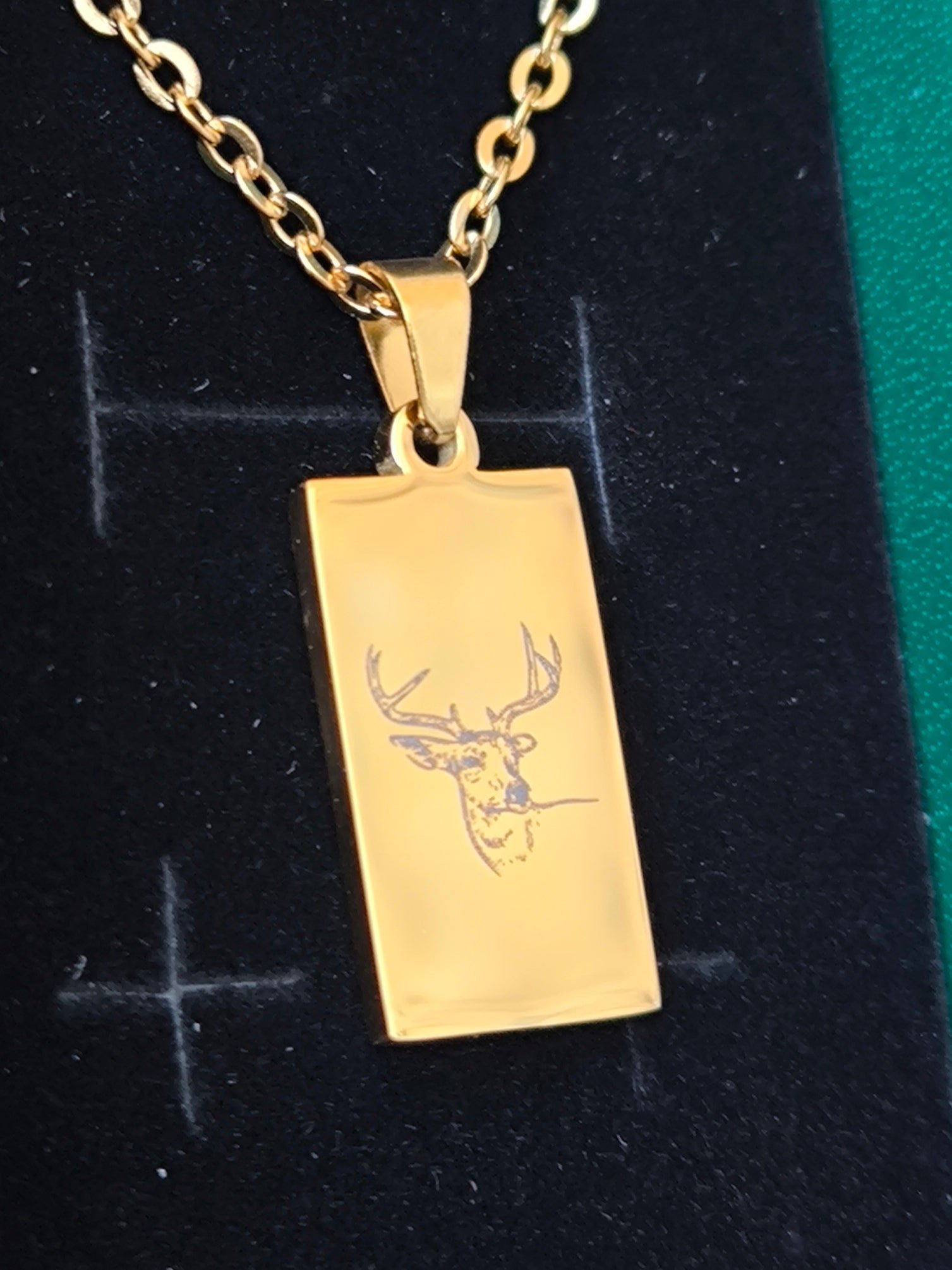 le pendentif lingot cerf