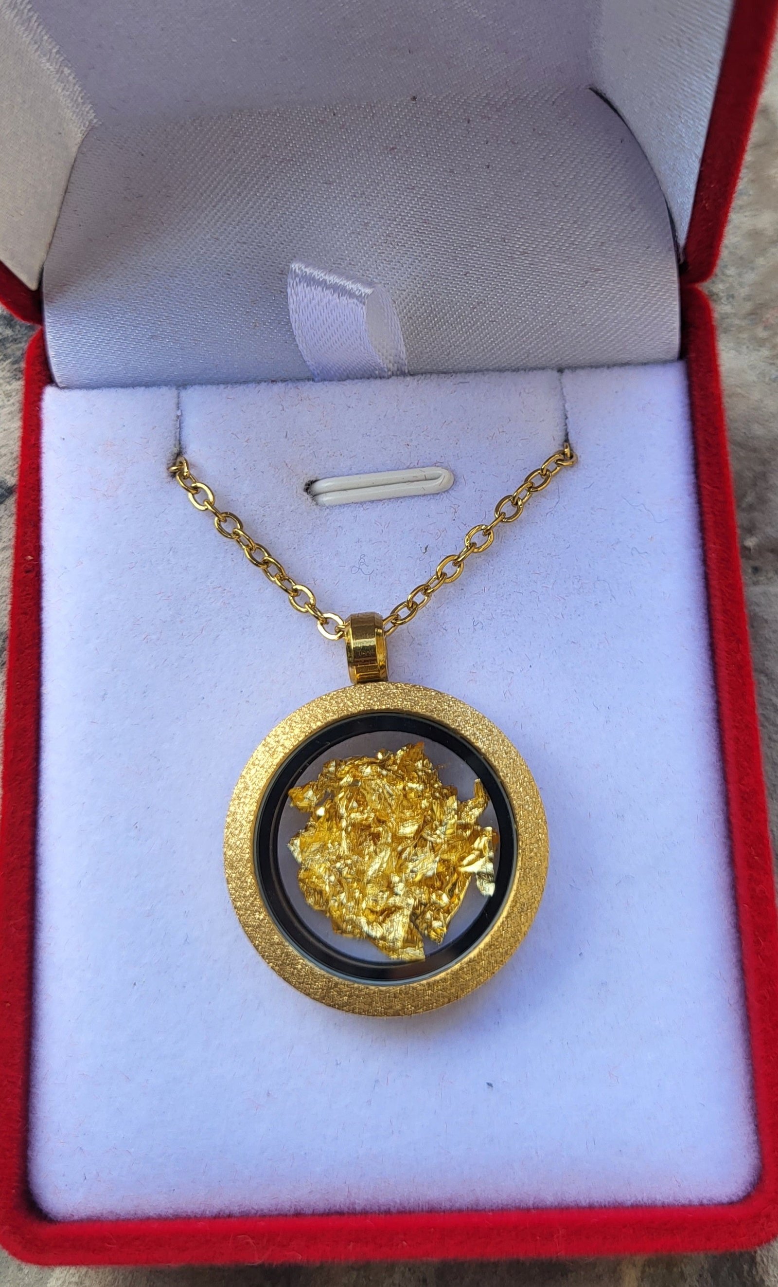 Pendentif pepite feuille d or 24k