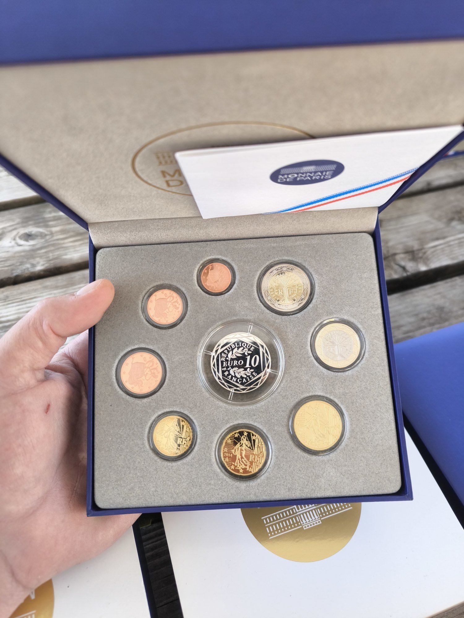 Coffret BE France 2014 — Série Euros Belle Épreuve avec 10 € Argent « Coq », Monnaie de Paris - Image 2